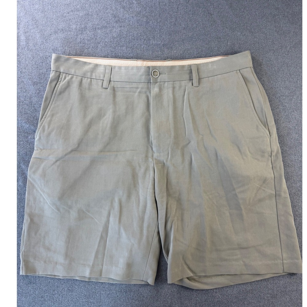 Tommy Bahama Shorts Mens 38 Green 100% Silk Flat Front Luxury Island Resortwear